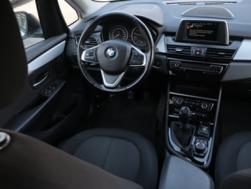 BMW Seria 2 F22-F23-F45-F46 Gran Tourer 218i 136KM 2016 BMW 2 Active Tourer 218i Active Tourer, zdjęcie 6