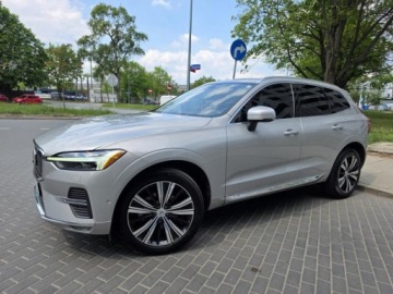 Volvo XC60 II 2023 VOLVO XC60 Plus Bright Theme, B5 2.0l Mild Hybrid 250KM Przebieg:50, 022, zdjęcie 2