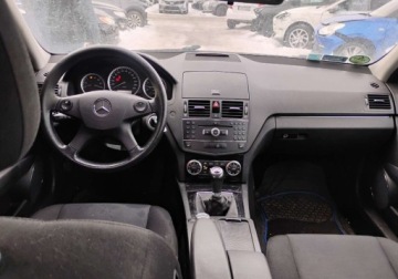 Mercedes Klasa C W204 Kombi T204 1.8 180 K 156KM 2008 Mercedes-Benz Klasa C 112008r. 1.8 Benzyna. Lekko uszkodzony lewy bok. Jez, zdjęcie 5