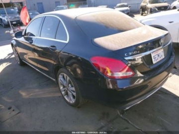 Mercedes Klasa C W205 2017 Mercedes-Benz Klasa C 2017 MERCEDES-BENZ C 350E 2.0 Benzyna 208KM, zdjęcie 3