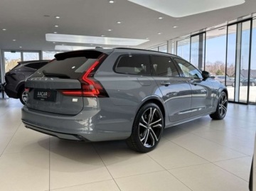 Volvo V90 II Plug-In Facelifting 2.0 T8 Plug-In Hybrid 391KM 2021 Volvo V90 T8 AWD Plug-In Hybrid R-Design HUD ACC Bowers Wilkins 2.0, zdjęcie 3