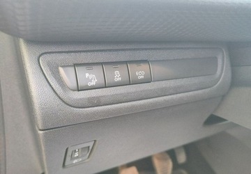 Peugeot 2008 I SUV Facelifting 1.2 PureTech 110KM 2017 Peugeot 2008 Skora Super wersja 1.2 Benzyna 110KM, zdjęcie 19