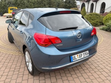 Opel Astra J GTC 1.4 Turbo ECOTEC 140KM 2013 Opel Astra 1.4t 140KM Serwis Gotowy do jazdy 1.4 Benzyna 140KM, zdjęcie 34