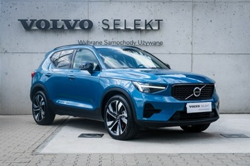 Volvo XC40 Crossover Facelifting 2.0 B4 197KM 2024 Volvo XC 40 B4 Ultra Dark Mild Hybrid Benzyna, zdjęcie 2