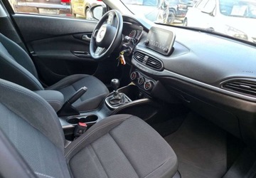 Fiat Tipo II Hatchback 1.4 T-Jet 120KM 2019 Fiat Tipo Fiat Tipo 1.4 Benzyna 120KM, zdjęcie 10