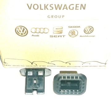 Audi 4B0886373 clip SPINKA KANAPY AUDI A4 B6 B7 A6