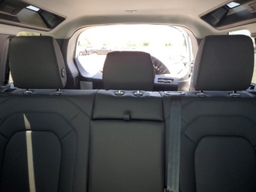 Land Rover Defender IV (L663) 2025 Land Rover Defender 110 S 2025 2.0l 2.0 Benzyna 296KM, zdjęcie 10