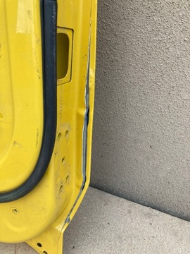 ЛЕВАЯ ДВЕРЬ — СЕРИЯ RENAULT GAMA T