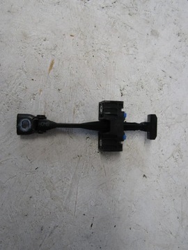 Audi A4 B9 ogranicznik drzwi tylnych 8W0839249
