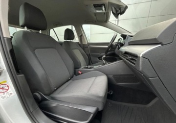 Volkswagen Golf VIII Hatchback 1.0 TSI 110KM 2021 Volkswagen Golf Basic Pakiety, ACC, Digital Cockpit, LED, Mirror Link, Sa, zdjęcie 16