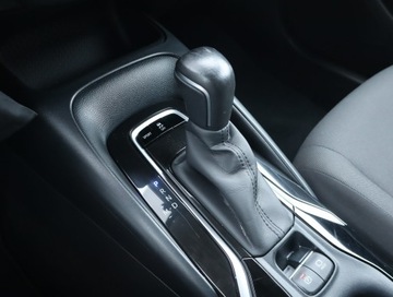 Toyota Corolla XII Sedan 1.6 Valvematic Dual VVT-i 132KM 2019 Toyota Corolla 1.6 Valvematic, Salon Polska, zdjęcie 11