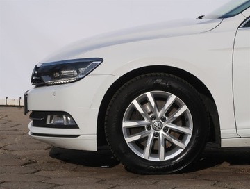 Volkswagen Passat B8 Limousine 2.0 TDI BlueMotion Technology 150KM 2016 VW Passat 2.0 TDI, Salon Polska, Serwis ASO, Navi, zdjęcie 12