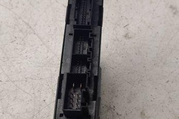 MOTOREK OKNO PŘEDNÍCH LEVÝCH DVEŘE AUDI A4 AVANT (8ED, B7) 8E1959801G