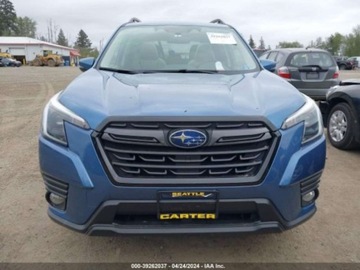 Subaru 2023 Subaru Forester 2023r, Forester, Limited, 2.5L, 4x4 2.5 Benzyna 182KM, zdjęcie 6