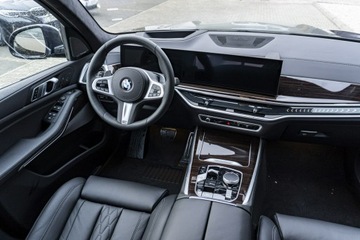BMW X5 G05 SUV Facelifting 3.0 30d 298KM 2025 BMW X5 xDrive30d Dostępny od ręki!, zdjęcie 17