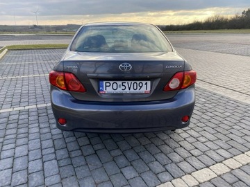 Toyota Corolla X Sedan 1.6 i 16V VVT-i 124KM 2007 Toyota Corolla Zarejestrowany Benzyna Mały, zdjęcie 4