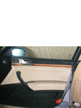 LANCIA THESIS DVEŘE ČALOUNĚNÍ PRAVÝ PŘEDNÍ