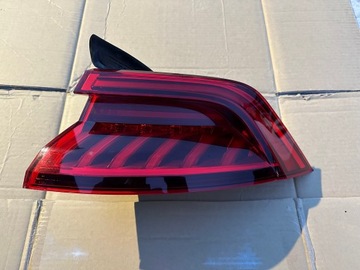 AUDI Q8 RSQ8 LAMPA TYLNA PRAWA MATRIX 4M8945070B