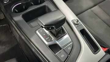 Audi A4 B9 Limousine Facelifting 2.0 35 TDI 163KM 2022 Audi A4 Limousine 35 TDI mHEV Advanced Stronic hak, zdjęcie 17