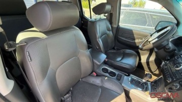 Nissan Navara III Double Cab Facelifting 3.0 231KM 2012 Nissan Navara 3.0d automat skory uszkodzony silnik 3.0 Diesel 231KM, zdjęcie 16