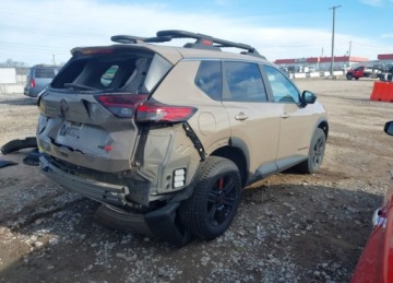 Nissan X-Trail IV 2025 Nissan X-Trail 2025r., Rock Creek, 1.5L, od ubezpieczalni 1.5 Benzyna 204KM, zdjęcie 4