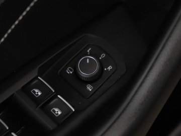 Volkswagen Passat B8 2020 Volkswagen Passat Variant GTE 218 KM Hybryda Plug-, zdjęcie 23