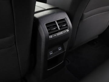 Peugeot 308 III Hatchback 1.2 PureTech 130KM 2023 Peugeot 308 full LED virtual cocpit navi kamera i, zdjęcie 35