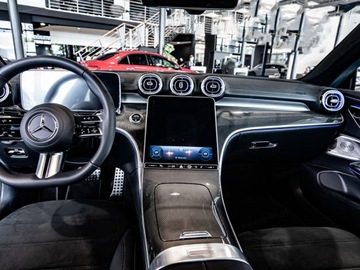 Mercedes CLE Coupe 2.0 300 258KM 2025 MERCEDES-BENZ CLE 300 4-Matic AMG Line 2.0 (258KM) 2025, zdjęcie 6