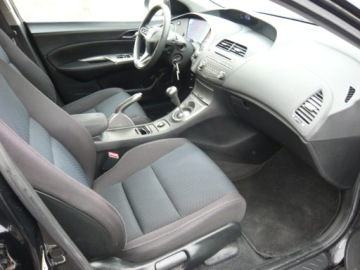 Honda Civic VIII Hatchback 3d 1.4 i-VTEC 100KM 2009 Honda Civic Ufo 1.4 benzyna 100KM , BEZ rdzy , WARTO ! możliwy transport, zdjęcie 16