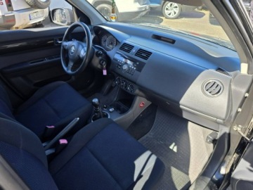 Suzuki Swift IV Hatchback 5d 1.3 92KM 2006 Suzuki Swift 1.3 Benzyna 92 KM, Klimatyzacja,, zdjęcie 17