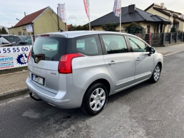 Peugeot 5008 I Minivan 1.6 HDi FAP 110KM 2011 Peugeot 5008 AUTOMAT NAWIGACJA KLIMATYZACJA PARKTRONIC TEMPOMAT HAK GWARA, zdjęcie 3
