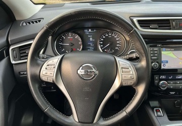 Nissan Qashqai II Crossover 1.6 dCi 130KM 2016 Nissan Qashqai nawigacja, kamera, panorama 1.6 Diesel 131KM, zdjęcie 23