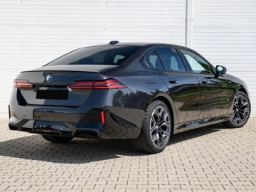 BMW Seria 5 G90-91 2025 BMW Seria 5 540d xDrive Sport Sedan 3.0 (303KM) 2025, zdjęcie 3