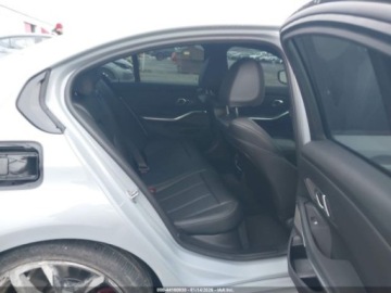 BMW Seria 3 G20-G21 2025 BMW Seria 3 330I XDRIVE, 2025r., 4x4, 2.0L 2.0 Hybryda 255KM, zdjęcie 9