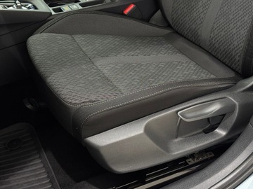 Skoda Octavia III Kombi Facelifting 2.0 TDI 150KM 2020 Skoda Octavia Style / HUD / Ambiente / Kamera cofa, zdjęcie 9