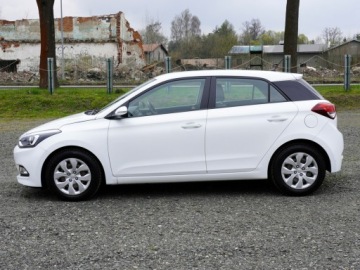 Hyundai i20 II Active 1.4 100KM 2016 Hyundai i20 Automat Klima Mały przebieg, zdjęcie 1