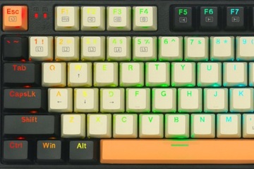 REDRAGON Ryze K633C RGB-клавиатура