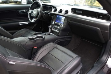 Ford Mustang VI Fastback Facelifting 5.0 Ti-VCT 450KM 2022 Ford Mustang 5.0 V8 Tempomat Kamera Skora Drive mode LED FV23, zdjęcie 9