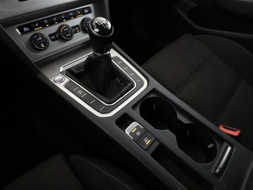 Volkswagen Passat B8 Variant 1.4 TSI ACT 150KM 2015 Volkswagen Passat panorama klima auto grzane, zdjęcie 26