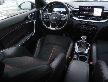 Kia Ceed III Hatchback Facelifting  1.6 T-GDI 204KM 2022 Kia Ceed 1.6 T-GDI GT, Salon Polska, Serwis ASO, zdjęcie 6