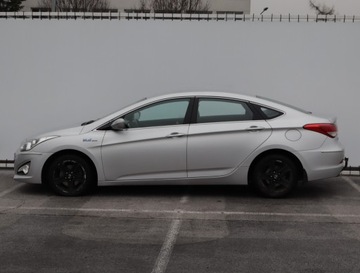 Hyundai i40 Sedan 1.7 CRDi 115KM 2012 Hyundai i40 1.7 CRDI, Klima, Tempomat, Parktronic, zdjęcie 2