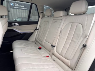 BMW X5 G05 SUV 3.0 30d 265KM 2019 BMW X5 BMW X5 xDrive30d, adaptacyjne ledy, klimaty, zdjęcie 16