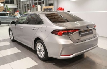 Toyota Corolla XII Sedan 1.8 Hybrid 122KM 2022 Toyota Corolla 1.8 Hybrid Comfort Gwarancja 1.8 Hybryda 122KM, zdjęcie 2