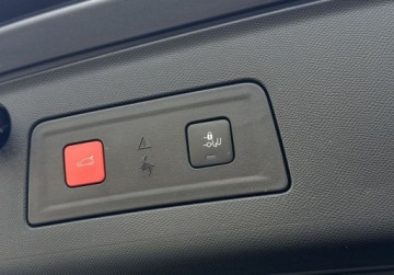 Peugeot 508 II SW Facelifting 1.5 BlueHDI 130KM 2024 Peugeot 508 1.5 BlueHDI 130KM Allure Kamera Czujniki i-Cockpit Climatronic, zdjęcie 26