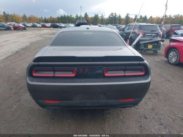 Dodge Challenger III 2022 Dodge Challenger RT 2022 5.7l 5.7 Benzyna 372KM, zdjęcie 4
