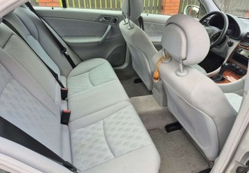 Mercedes Klasa C W203 Sedan W203 1.8 (C 180 Kompressor) 143KM 2002 Mercedes-Benz Klasa C Mercedes-Benz Klasa C 180 Kompressor Classic 1.8, zdjęcie 8