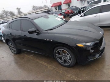 Maserati Levante 2018 Maserati Levante Maserati Levante 3.0L 3.0 Benzyna 345KM, zdjęcie 5