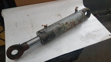 SIŁOWNIK HYDRAULICZNY Fi 60mm, dł.cał 82cm.