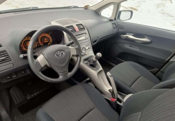 Toyota Auris I Hatchback 1.4 i 16V VVT-i 97KM 2007 Toyota Auris Toyota Auris 1.4 VVT-i 1.4 Benzyna 97KM, zdjęcie 21