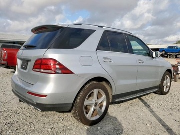 Mercedes GLE W166/C292 2018 Mercedes-Benz GLE 2018 MERCEDES-BENZ GLE 350 3.5 Benzyna 302KM, zdjęcie 2